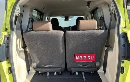 Toyota Sienta II, 2017 год, 1 100 000 рублей, 18 фотография