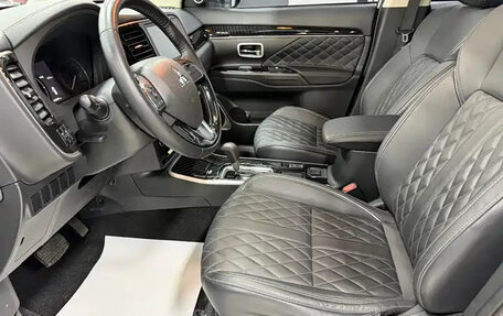 Mitsubishi Outlander III рестайлинг 3, 2022 год, 2 090 010 рублей, 12 фотография