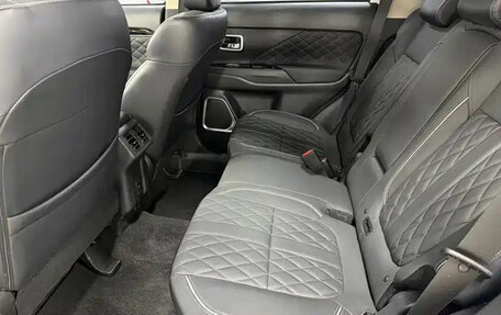 Mitsubishi Outlander III рестайлинг 3, 2022 год, 2 090 010 рублей, 19 фотография