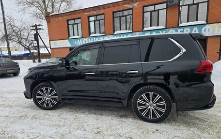 Lexus LX III, 2017 год, 8 300 000 рублей, 30 фотография