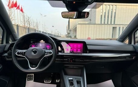 Volkswagen Golf VII, 2021 год, 2 000 000 рублей, 6 фотография