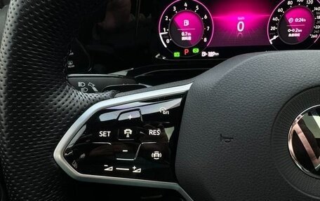 Volkswagen Golf VII, 2021 год, 2 000 000 рублей, 10 фотография