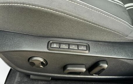 Volkswagen Golf VII, 2021 год, 2 000 000 рублей, 14 фотография