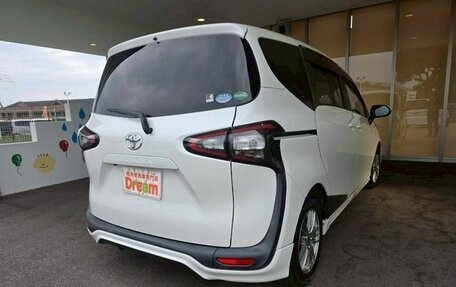 Toyota Sienta II, 2017 год, 1 083 000 рублей, 7 фотография