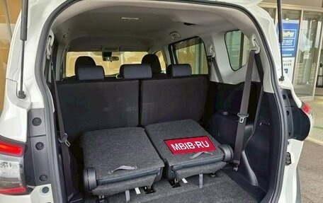 Toyota Sienta II, 2017 год, 1 083 000 рублей, 13 фотография