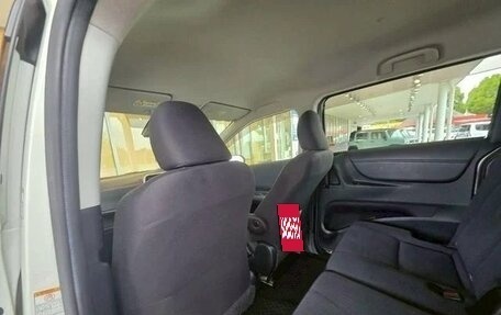 Toyota Sienta II, 2017 год, 1 083 000 рублей, 27 фотография