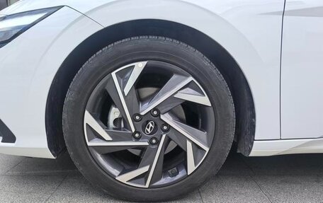 Hyundai Elantra, 2025 год, 1 600 000 рублей, 9 фотография