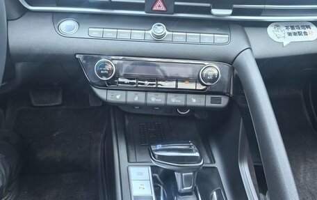 Hyundai Elantra, 2025 год, 1 600 000 рублей, 14 фотография