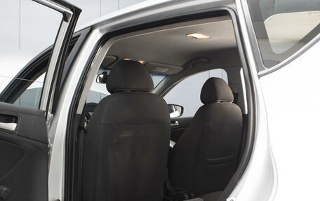 Hyundai Solaris II рестайлинг, 2012 год, 650 000 рублей, 10 фотография