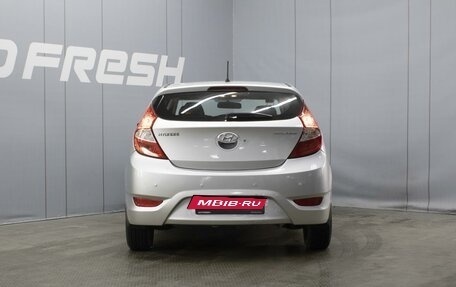 Hyundai Solaris II рестайлинг, 2012 год, 650 000 рублей, 4 фотография