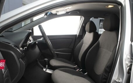 Hyundai Solaris II рестайлинг, 2012 год, 650 000 рублей, 9 фотография