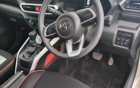 Toyota Raize I, 2020 год, 1 550 000 рублей, 3 фотография