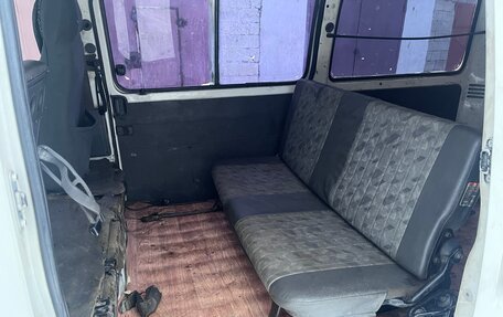 Mazda Bongo IV, 2001 год, 330 000 рублей, 6 фотография