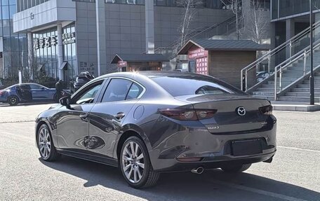 Mazda 3, 2023 год, 1 680 600 рублей, 4 фотография