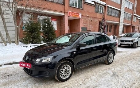 Volkswagen Polo VI (EU Market), 2010 год, 415 000 рублей, 3 фотография