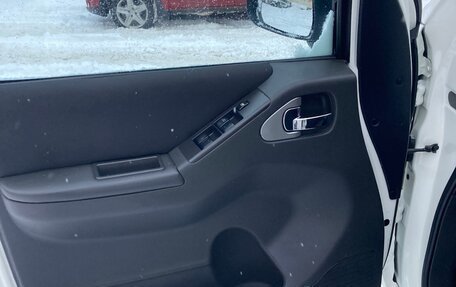 Nissan Navara (Frontier), 2013 год, 1 750 000 рублей, 8 фотография