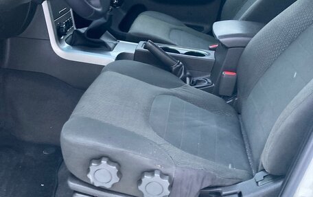 Nissan Navara (Frontier), 2013 год, 1 750 000 рублей, 10 фотография