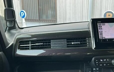 Honda N-BOX II, 2018 год, 764 000 рублей, 31 фотография