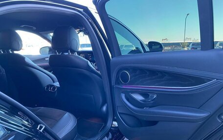 Mercedes-Benz E-Класс, 2021 год, 5 200 000 рублей, 10 фотография