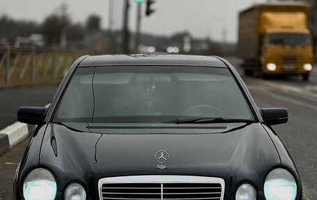 Mercedes-Benz E-Класс, 1998 год, 430 000 рублей, 1 фотография