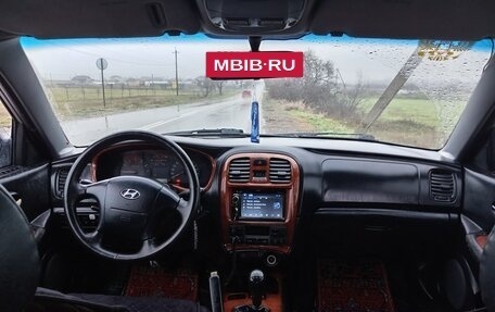 Hyundai Sonata IV рестайлинг, 2002 год, 16 фотография