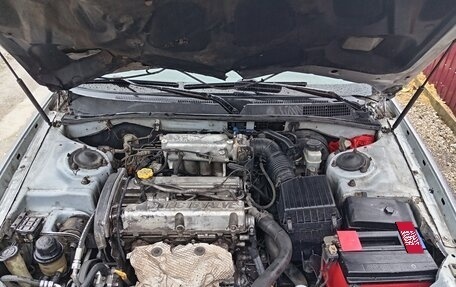 Hyundai Sonata IV рестайлинг, 2002 год, 21 фотография