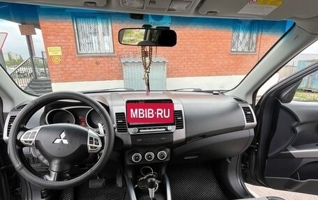 Mitsubishi Outlander III рестайлинг 3, 2008 год, 1 000 000 рублей, 1 фотография