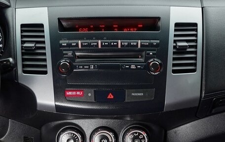 Mitsubishi Outlander III рестайлинг 3, 2010 год, 1 150 000 рублей, 13 фотография