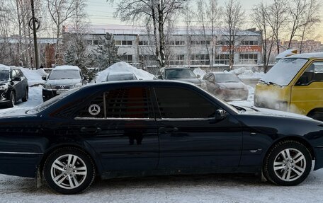 Mercedes-Benz E-Класс, 1998 год, 430 000 рублей, 2 фотография