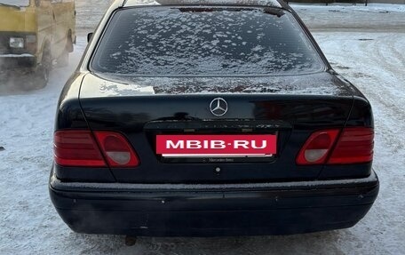 Mercedes-Benz E-Класс, 1998 год, 430 000 рублей, 4 фотография