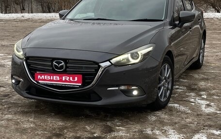 Mazda Axela, 2017 год, 1 350 000 рублей, 3 фотография