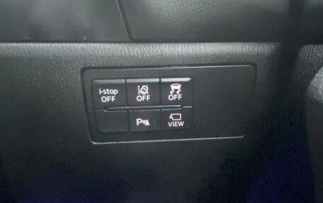 Mazda Axela, 2017 год, 1 350 000 рублей, 19 фотография