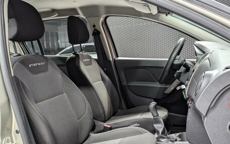 Renault Logan II, 2020 год, 950 000 рублей, 27 фотография