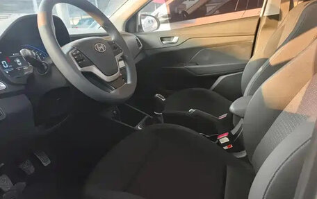 Hyundai Solaris II рестайлинг, 2021 год, 839 000 рублей, 6 фотография