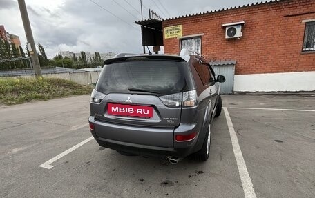 Mitsubishi Outlander III рестайлинг 3, 2008 год, 1 000 000 рублей, 8 фотография