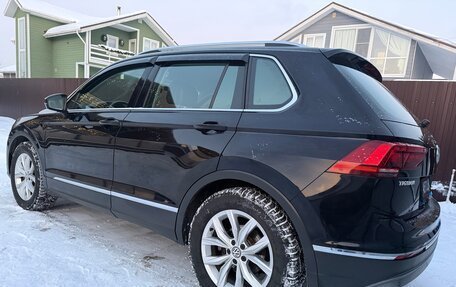 Volkswagen Tiguan II, 2019 год, 2 490 000 рублей, 8 фотография