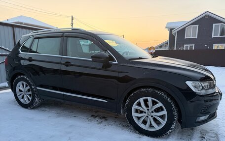 Volkswagen Tiguan II, 2019 год, 2 490 000 рублей, 11 фотография