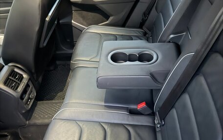 Volkswagen Tiguan II, 2019 год, 2 490 000 рублей, 25 фотография