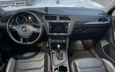 Volkswagen Tiguan II, 2019 год, 2 490 000 рублей, 27 фотография
