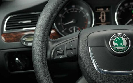 Skoda Superb III рестайлинг, 2012 год, 1 300 000 рублей, 12 фотография