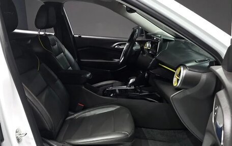 Chevrolet Trax, 2023 год, 2 350 000 рублей, 18 фотография