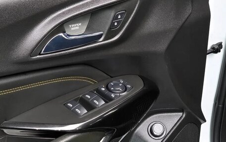 Chevrolet Trax, 2023 год, 2 350 000 рублей, 17 фотография