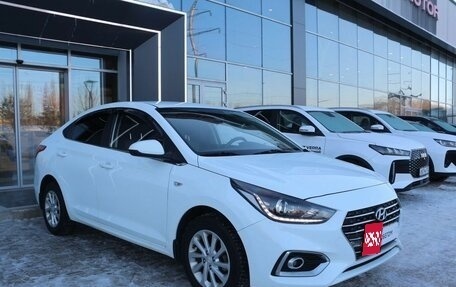 Hyundai Solaris II рестайлинг, 2018 год, 1 390 000 рублей, 3 фотография