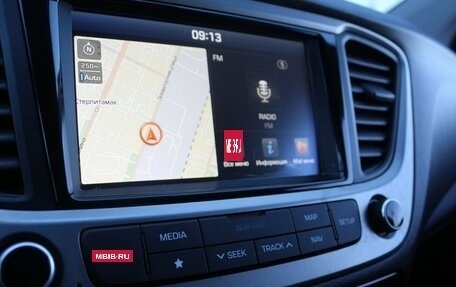 Hyundai Solaris II рестайлинг, 2018 год, 1 390 000 рублей, 10 фотография