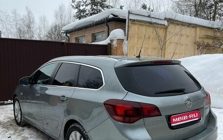 Opel Astra J, 2012 год, 950 000 рублей, 1 фотография