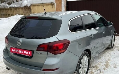 Opel Astra J, 2012 год, 950 000 рублей, 2 фотография