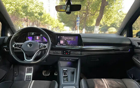 Volkswagen Golf VIII, 2023 год, 1 875 996 рублей, 9 фотография