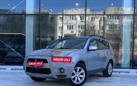 Mitsubishi Outlander III рестайлинг 3, 2011 год, 1 020 000 рублей, 1 фотография