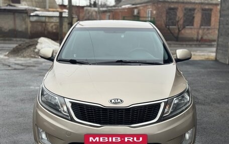 KIA Rio III рестайлинг, 2013 год, 970 000 рублей, 10 фотография