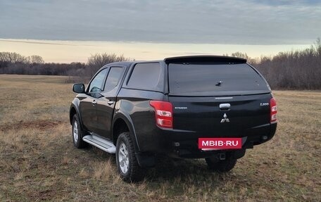 Mitsubishi L200 IV рестайлинг, 2017 год, 1 960 000 рублей, 9 фотография